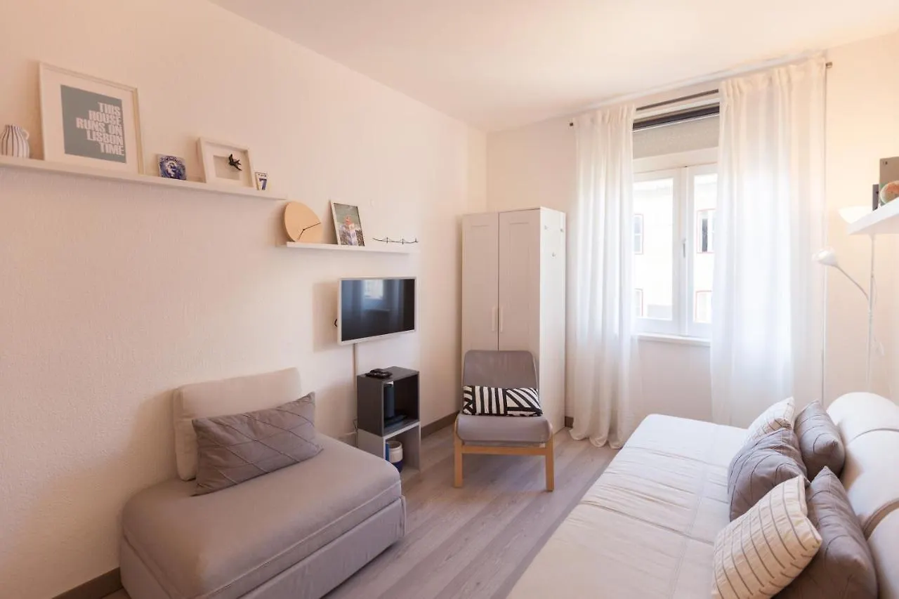 Flh Principe Real Homey Studio Lisbon